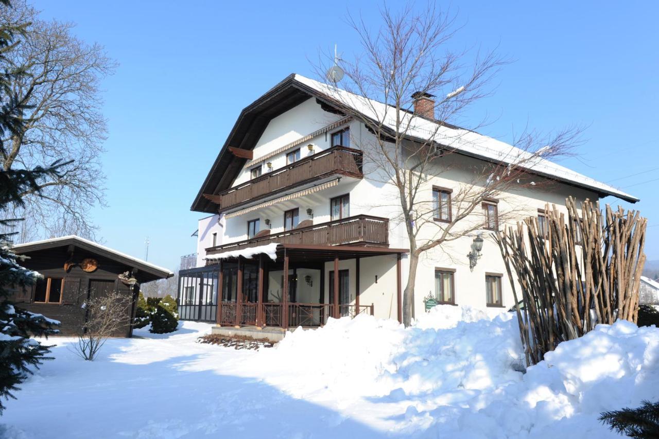 Hotel Pension Sommerauer Hallein Exterior foto